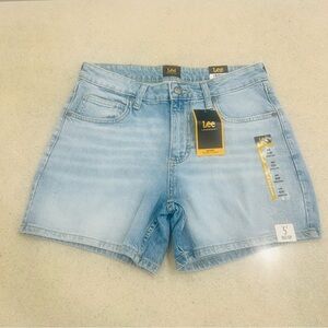 Lee Legendary New Love Denim Shorts Mid Rise Women’s Size 6 Medium, 5” Inseam